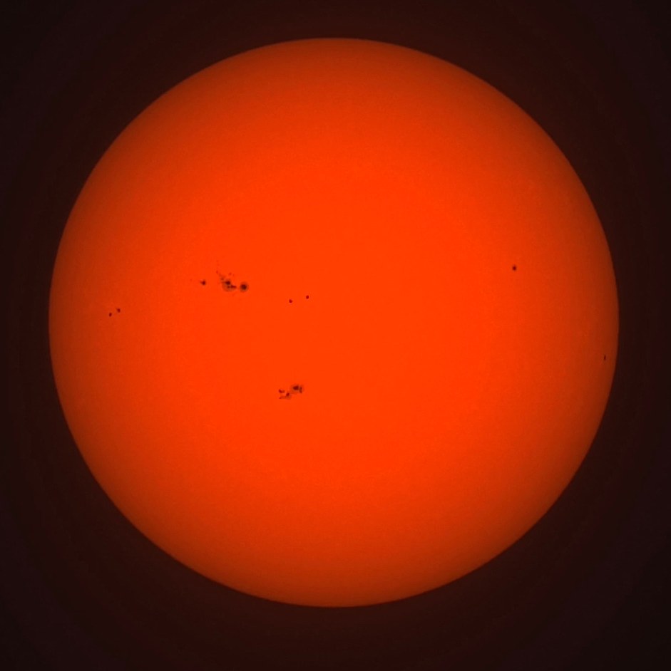 Le Soleil et ses taches photographié par ASTROSUD